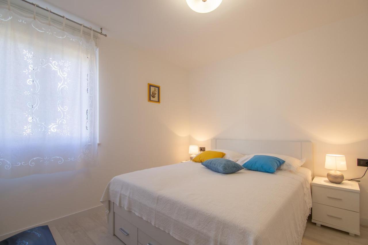 Apartments Nona Draga Komiža Εξωτερικό φωτογραφία