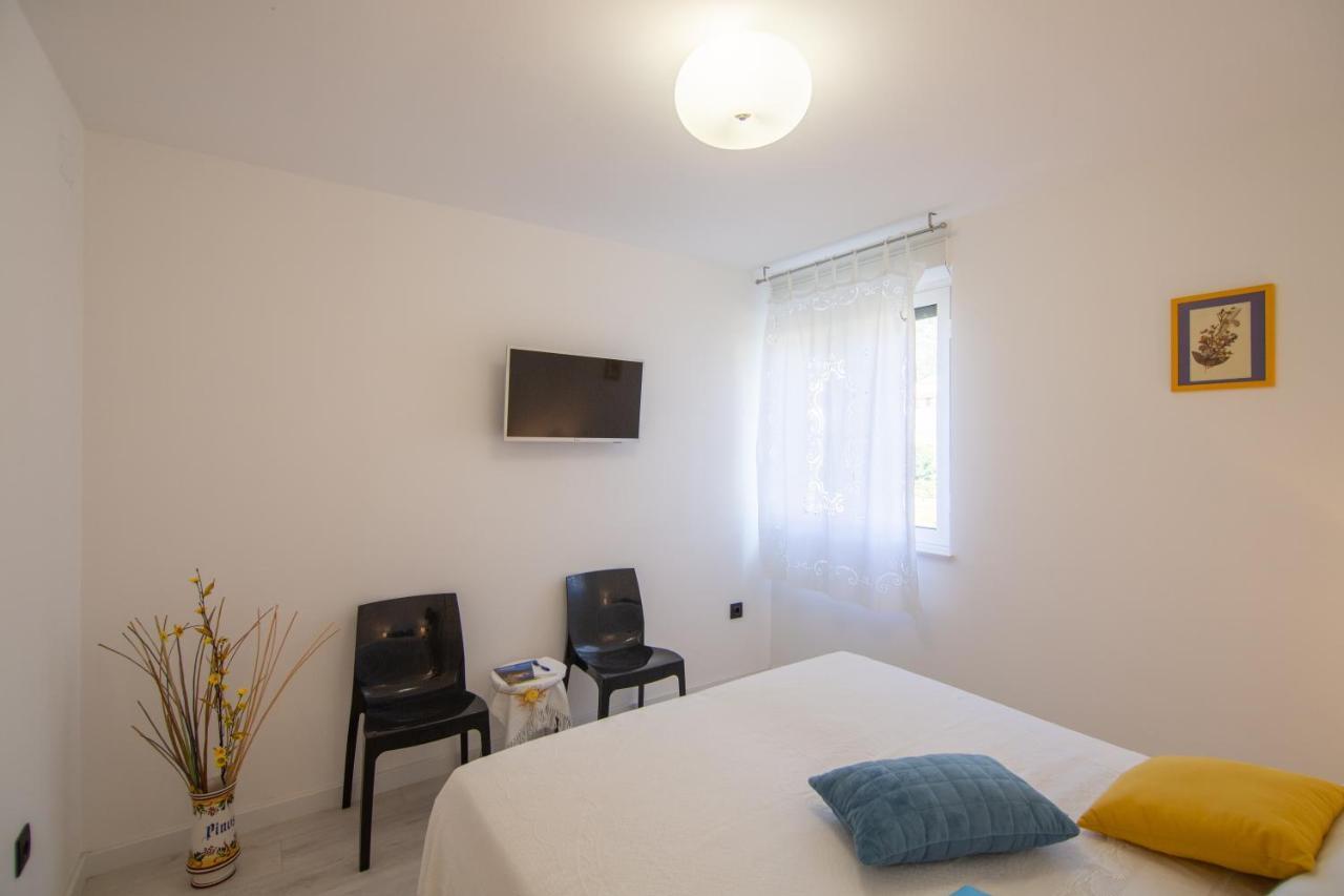 Apartments Nona Draga Komiža Εξωτερικό φωτογραφία